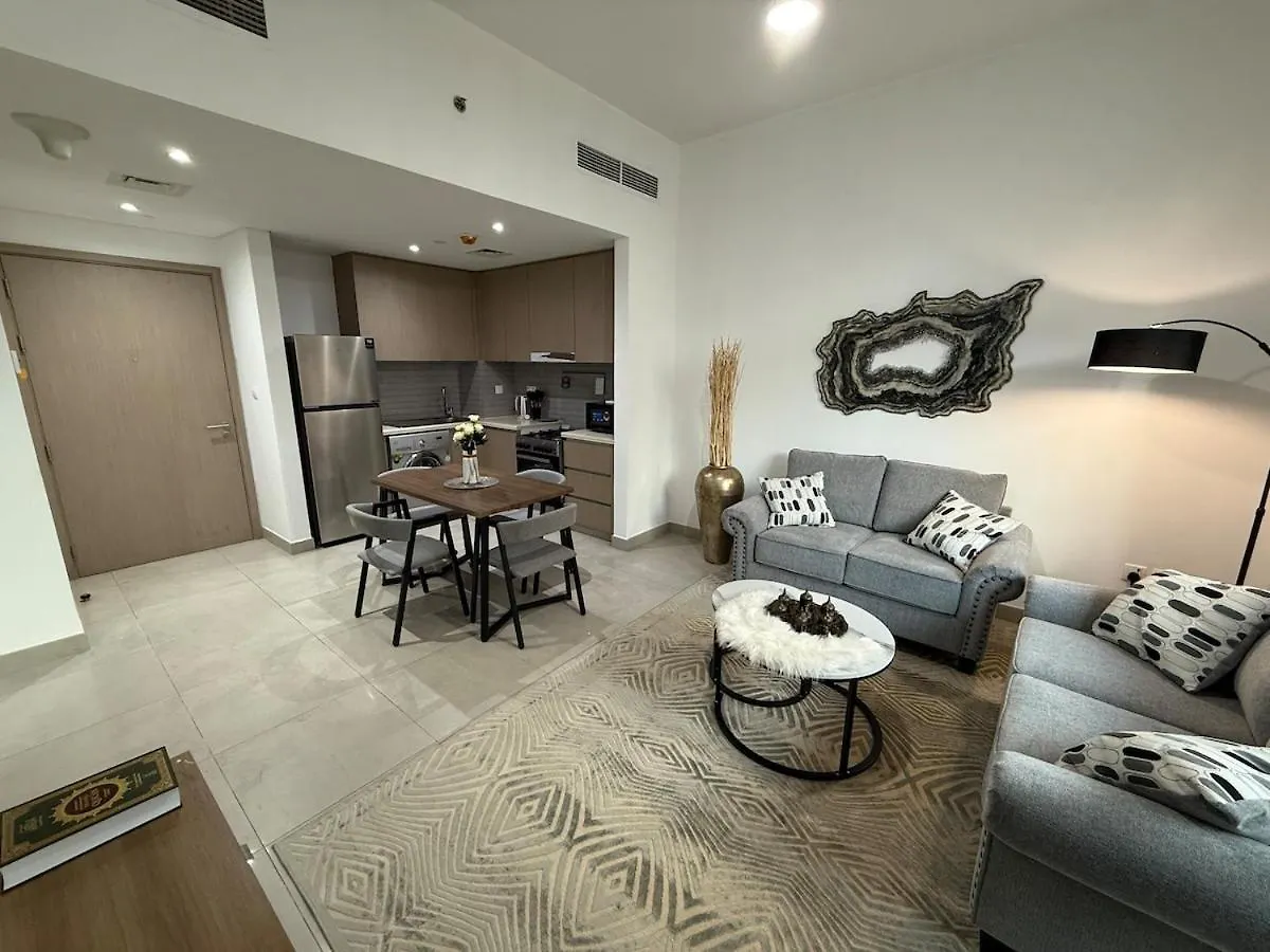 Family 1 Bedroom, Prime Location Sharjah Apartamento